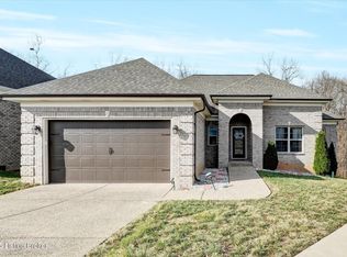 7604 Pauls View Pl, Louisville, KY 40228