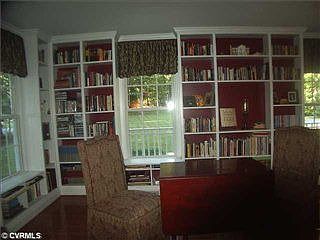 5th image of 3225 Sherwood Bluff Cir