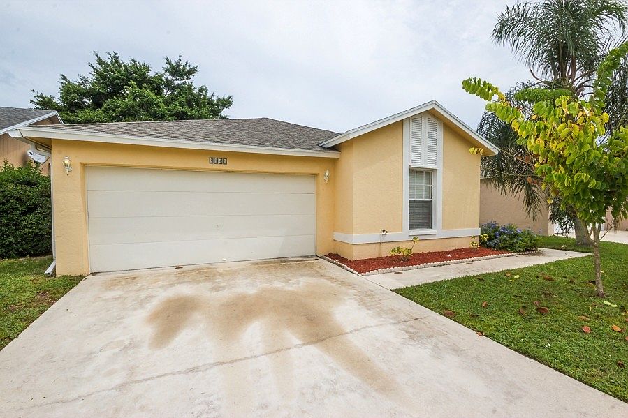 1st image of 5141 Arbor Glen Cir