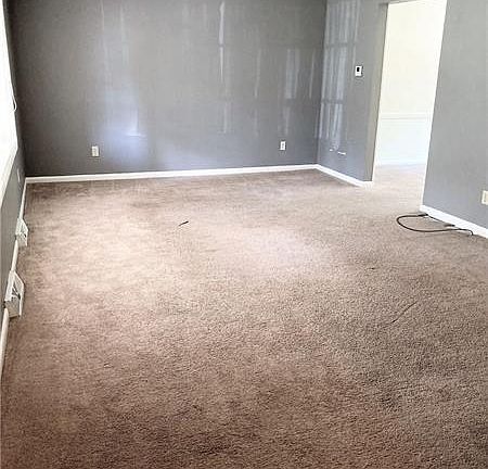 4th image of 1227 Mountain View Dr