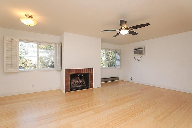 1st image of 866 Apricot Ave