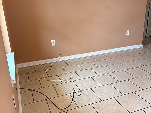 2nd image of 1510 La Annie Dr Unit 1