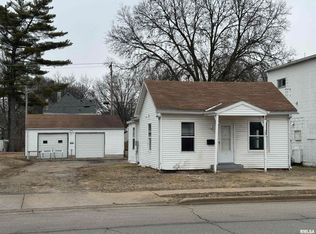 221 S Schrader Ave, Havana, IL 62644