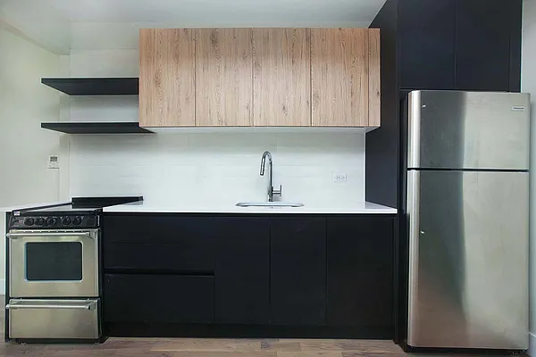 Rented by Clove Realty LLC | media 2