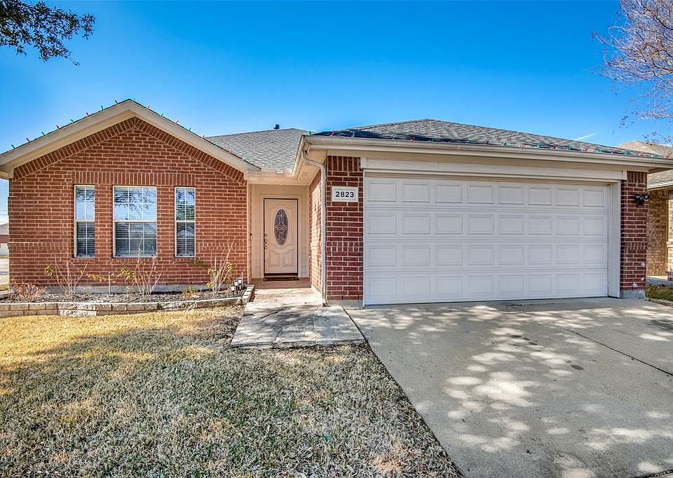 1st image of 2823 Brookhurst Dr