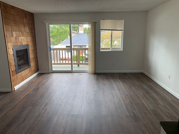 5th image of 335 Avenue K Unit 1