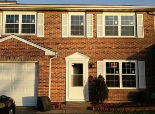 1413 Oxford St, Carol Stream, IL 60188