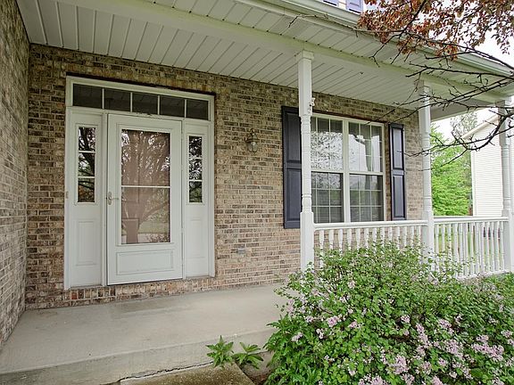 3rd image of 5618 Beech Grove Dr