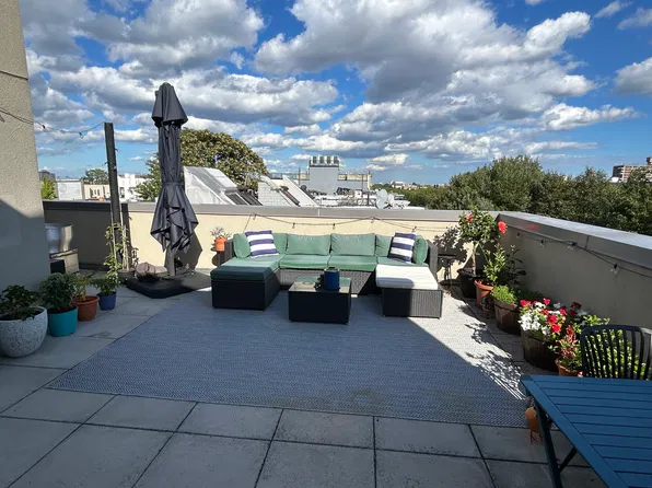 409 Eastern Parkway image 1 of 18