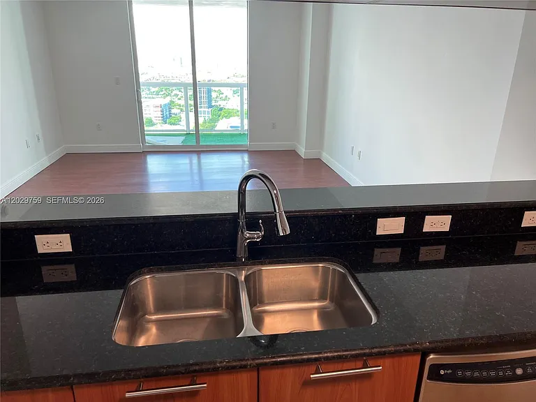 1800 N Bayshore Dr #3904 — Photo 4