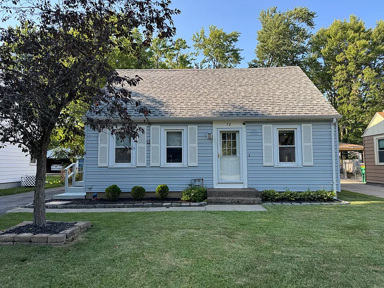 72 Sherwood Ave — Photo 1