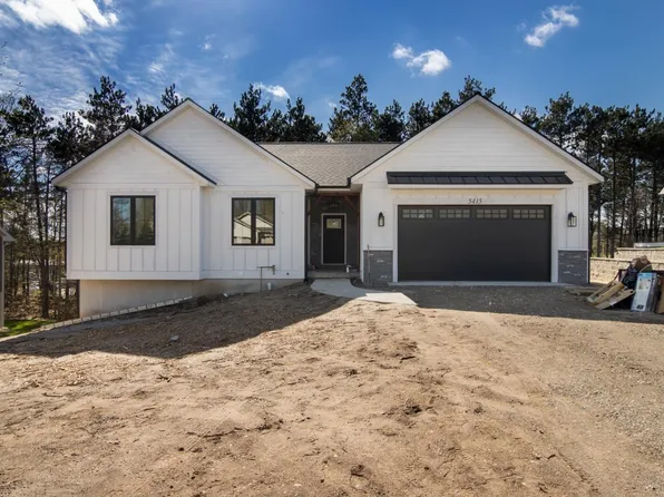 5415 Lone Beech Dr, Traverse City, MI 49685