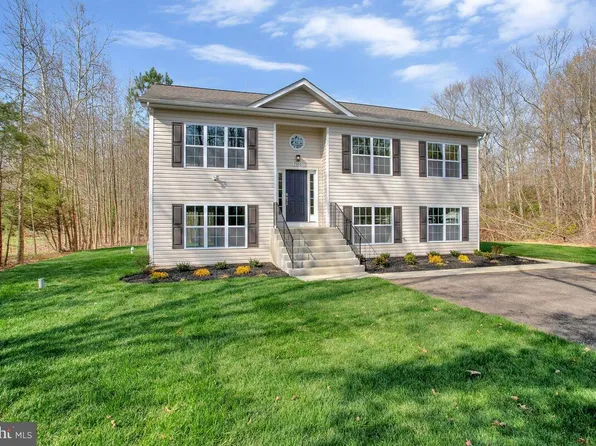 716 War Bonnet Trl, Lusby, MD 20657