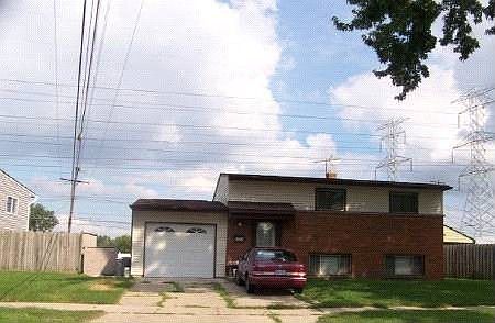 1st image of 43736 Goldberg Dr