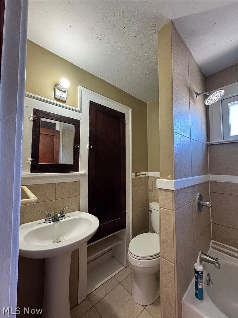 1 bed, $950 — Photo 2