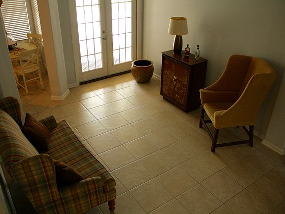 4th image of 13731 Weeping Willow Way