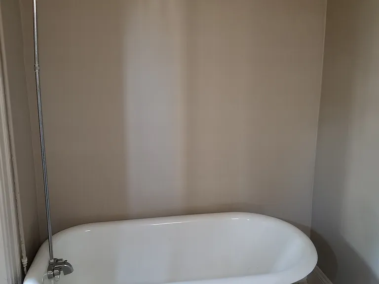 1136 Park Ave #8 — Photo 9