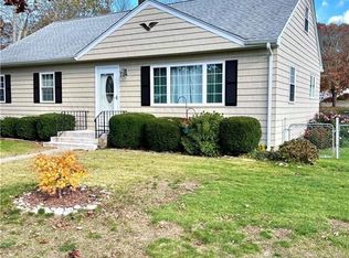 22 Almer St, Groton, CT 06340
