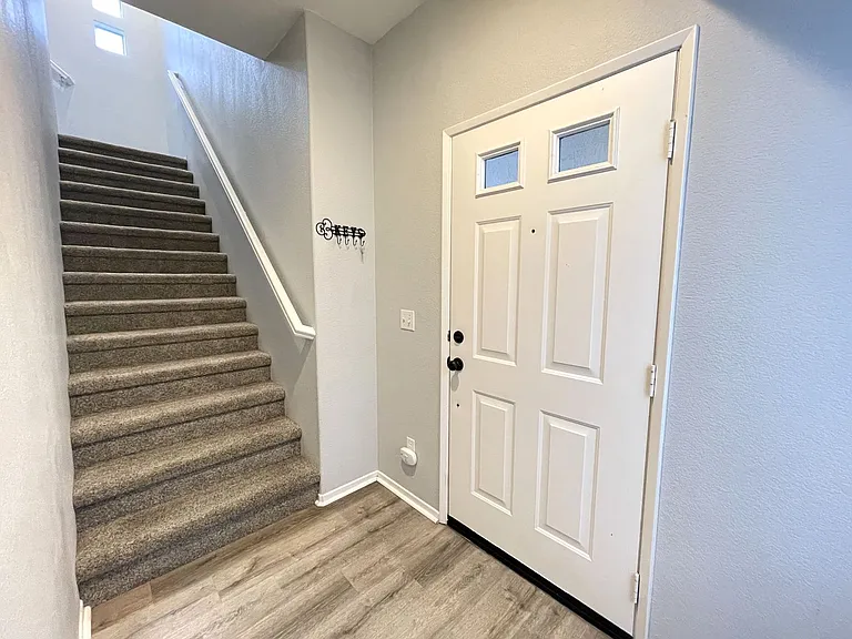 10964 Ivy Hill Dr #3 — Photo 2