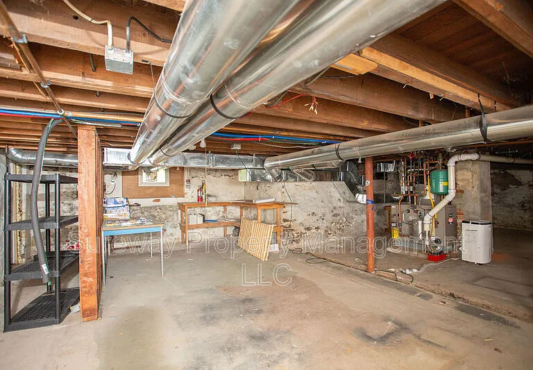 16 Union St — Photo 37