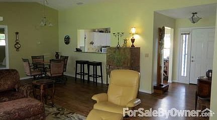 4th image of 10362 SE 170th Pl