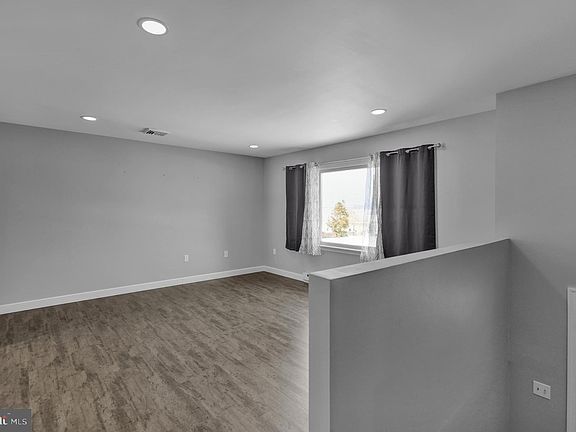 4th image of 144 Elk Dr