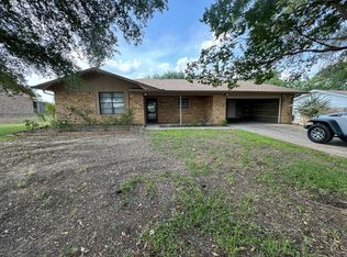 309 Alexander Rd, Mount Pleasant, TX 75455