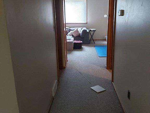 4th image of 464 Elm St #464