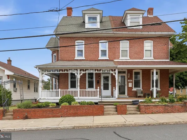 127 W 4th St, East Greenville, PA 18041