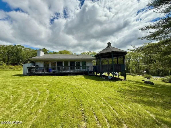 114 Orchard Dr, Lords Valley, PA 18428