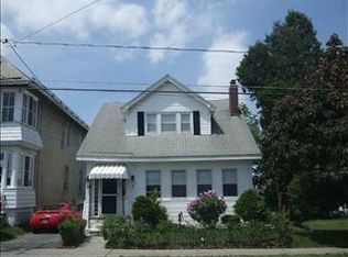 84 Thornton St, Albany, NY 12206