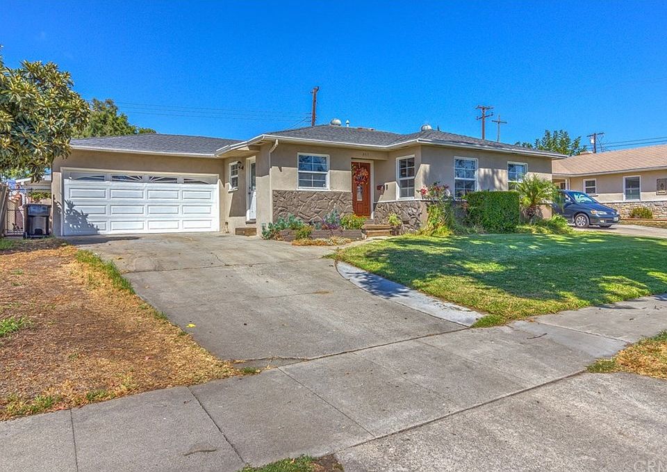 1st image of 957 James Pl