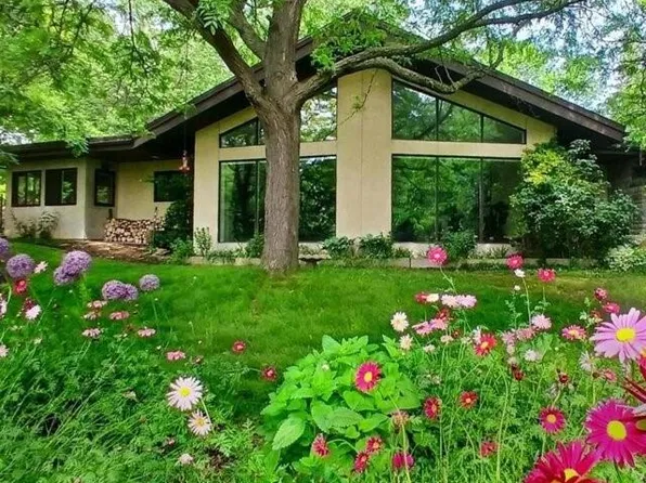 295 Brant Rd, Brant, ON N0E 1N0