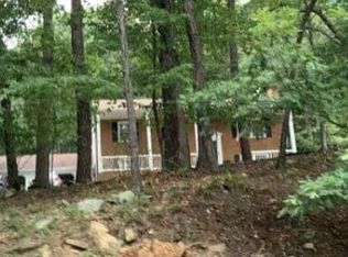 2624 Forest Oak Dr, Roanoke, VA 24012