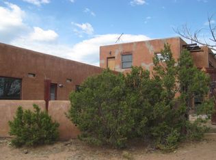 54 Sloman Ln, Santa Fe, NM 87507