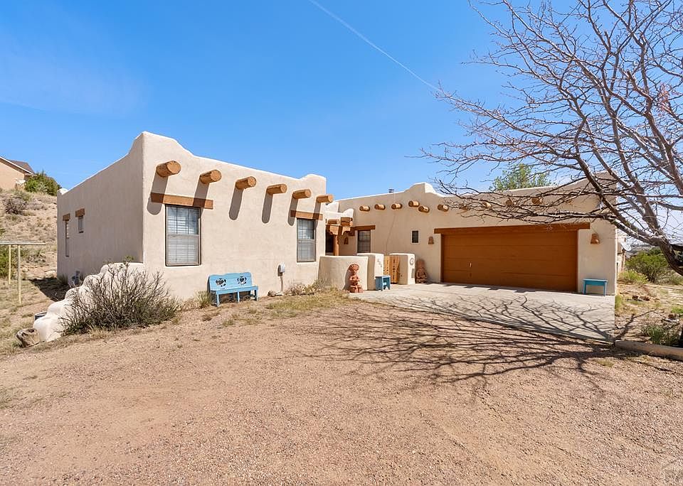 1st image of 537 S Chimazo Dr