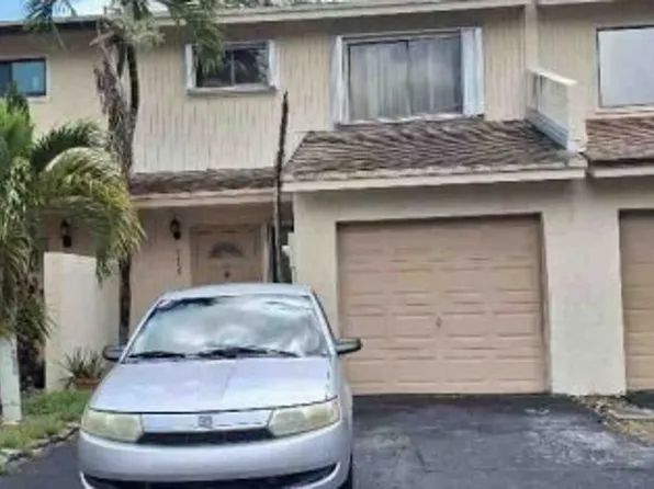 4269 NW 76th Ave, Hollywood, FL 33024