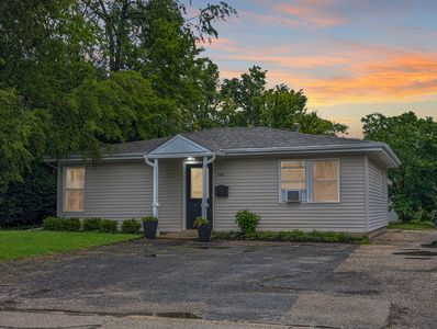 950 N Brainard St, Naperville, IL, 60563