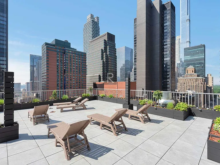 150 W 51st St #1919 — Photo 10
