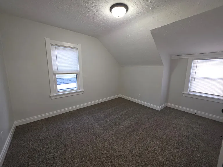 4419 Asbury Dr — Photo 2