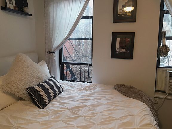 4th image of 28 Avenue B #4D