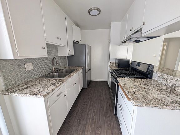 3rd image of 12716 Venice Blvd APT 5
