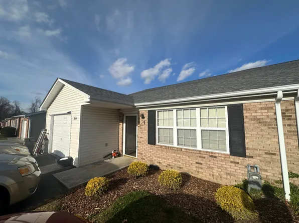 258 Village Dr, Lewisburg, WV 24901