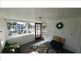 5th image of 428 N 15th St