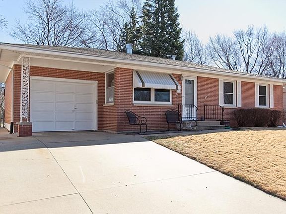 3rd image of 147 Crestridge Dr NW
