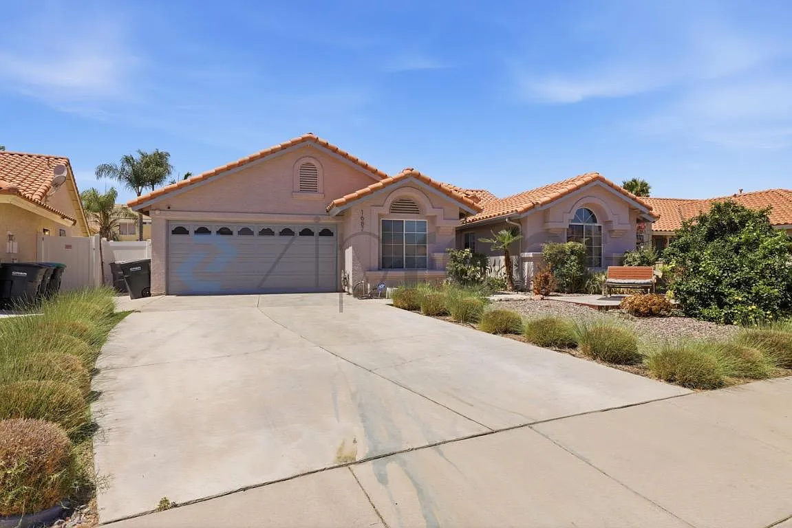 3 bed, 1822 sqft, $2,900 — Photo 3