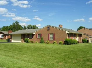 8147 Deer Branch Dr, Roanoke, VA 24019