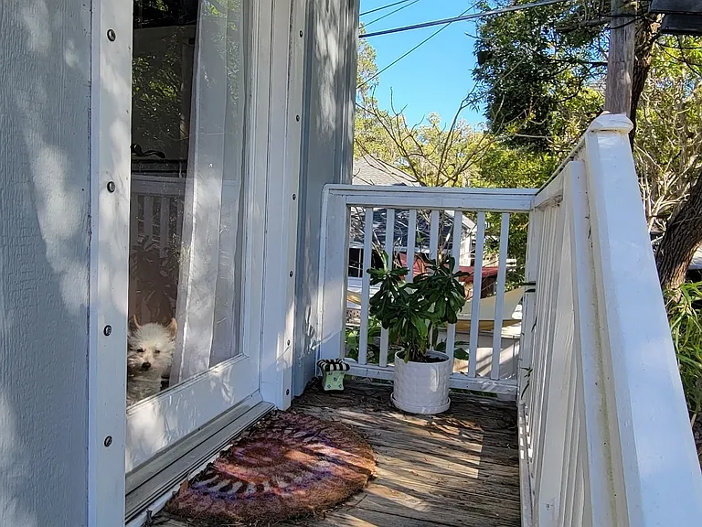 611 Bay Ave #B — Photo 13