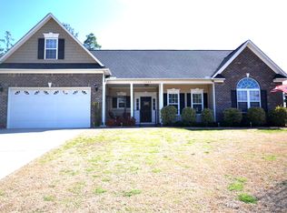1550 Gray Hill Ct, Hope Mills, NC 28348