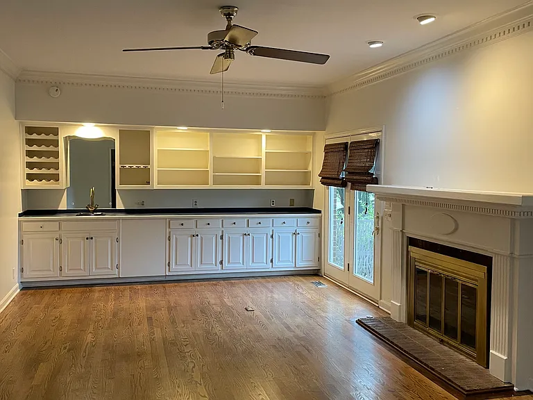Wet bar